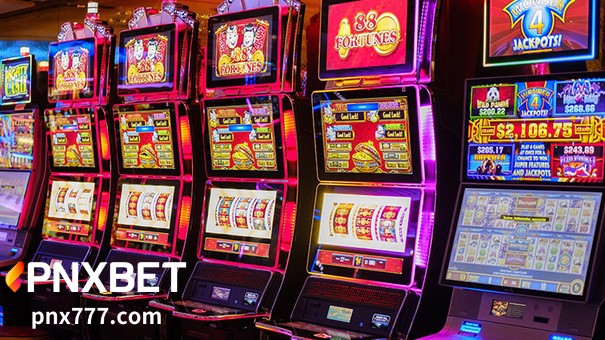 Sa karamihan ng mga laro ng slot machine, ang mga laro na nangangailangan ng mas mataas na halaga ng pagtaya ay may mas mataas na porsyento ng mga panalo.
